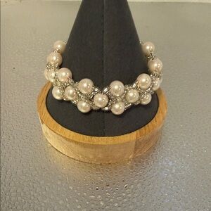 Elegant Faux Pearl and Silver Bracelet
